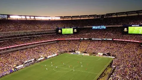 拉齐奥残阵战胜那波利晋级意杯16强